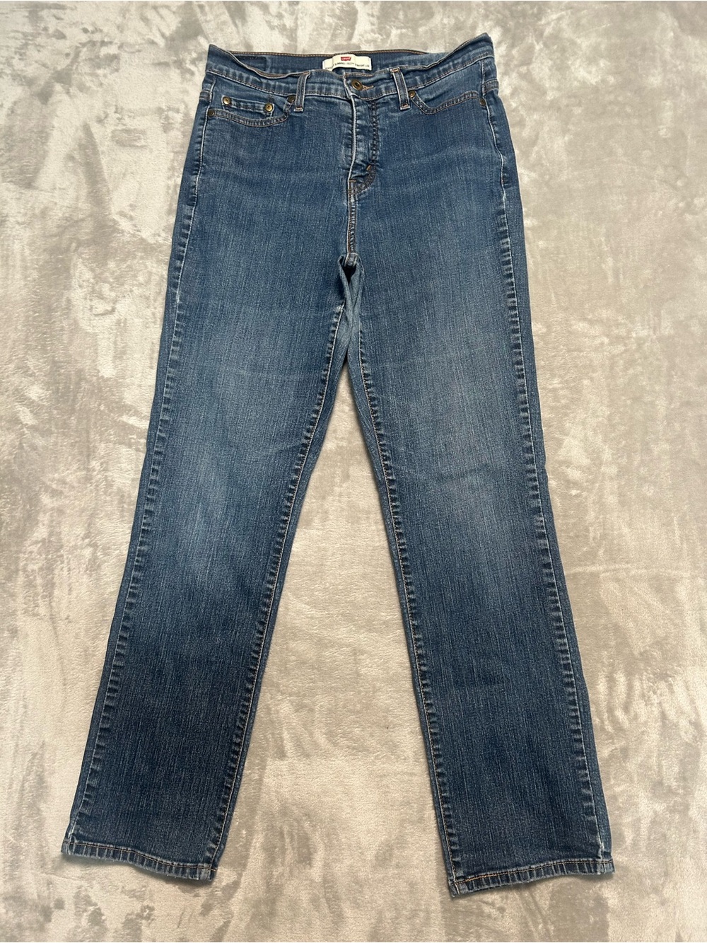Levi’s Perfectly Slimming 512 Straight Leg Jeans Women’s 12 Medium Wash Denim